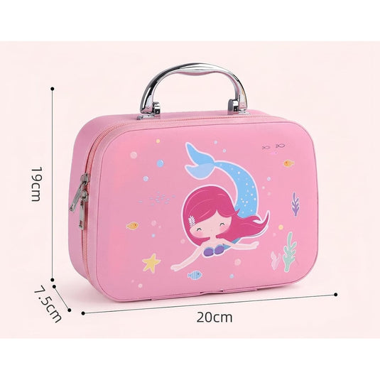 Trusa de Machiaj pentru Fetite, Model Sirena, Include Farduri, 2 Lacuri de Unghii, Pensule, Perie cu Oglinda, 2 Rujuri, Culori Solubile in Apa, Indiggo®, 5ani+, Pink Chic