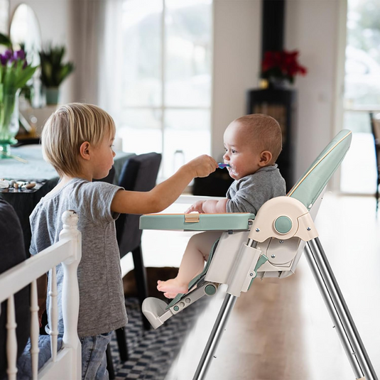 Scaun de Masa Pliabil 5 in 1 KinderVIBE®, 6 Luni +, 5 Pozitii inclinare Spatar, Stabil, Centura de Siguranta cu Reglaj in 5 Puncte, Ajustabil pe Inaltime, Tavita Reglabila si Detasabila, Rezistent la Murdarie, Picioare Antiderapante, Roti, Mint Green