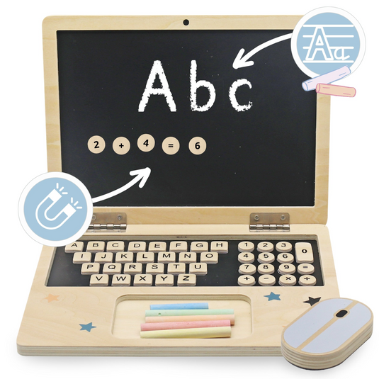Laptop din Lemn pentru Copii Stil Montessori JuniorTECH KinderVibe™ Multifunctional, 41 de Taste Magnetice, Mouse 2in1 Functie Guma de Sters, Creta 5 Culori, Litere, Cifre, Simboluri Matematice, Educational, Fara Margini Ascutite, Portabil, Wood
