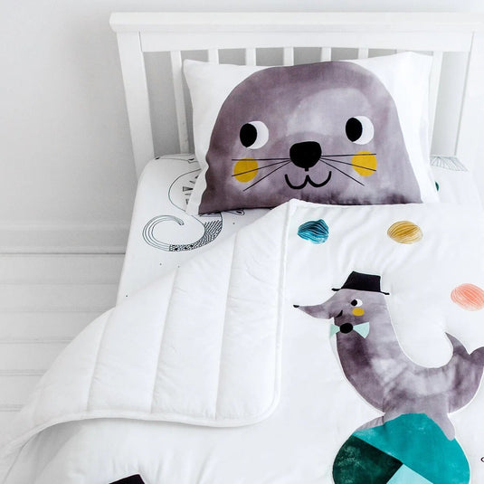 Set 2 fete de perna - foca - Rookie Humans, 100% bumbac satinat, imprimeu colorat cu foca si vietati din mare, 51 cm x 66 cm