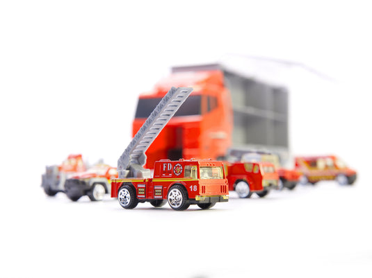 Set de Masinute, Tir Truck, Camion cu 6 Masini de Pompieri, 36 cm Lungime, cu Panou Transparent, Iesire Speciala pentru Masini, Aspect Realist, Red