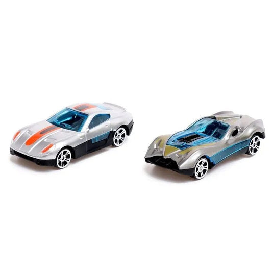 Set Interactiv de Masinute DinoFunTruck, Camion Transportator cu 8 Masinute, 6 Figurine de Dinozauri, Sunete si Lumini, Tobogan pentru Masinute, Panou Transparent, Indiggo@, Verde, + 3Ani