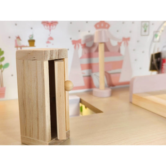 Casuta de Papusi din Lemn - SweetDollHouse - cu Iluminare LED, 3 Niveluri, 5 Camere si Terasa Decorate Frumos, 12 Accesorii Incluse, Inaltime 70.5 Cm, Perfecta pentru Cadou, Sweet Pink