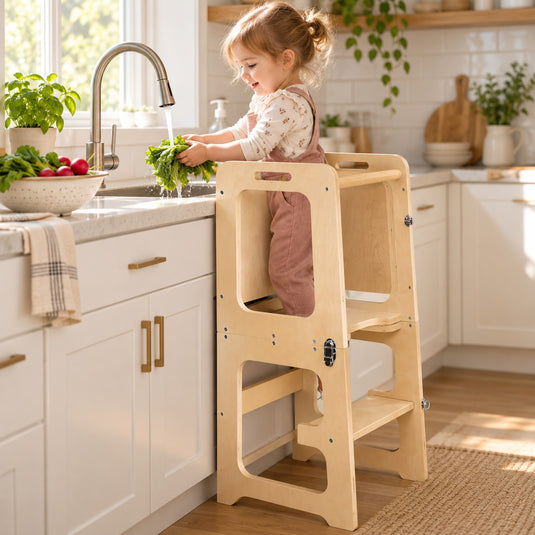 Turn de Invatare 3in1 din Lemn TrioStep SmartGrow Convertibil in Masuta cu Scaun si Tabla de Desen, Multifunctional pentru Invatare, Joaca si Creativitate, Dezvoltarea Independentei, Stabilitate Anti-Rasturnare si Anti-Alunecare, Vanilla Wood